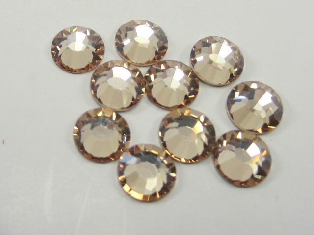 12pcs. 48ss CRYSTAL HONEY 9viva) FLATBACK PRECIOSA Rhinestones
